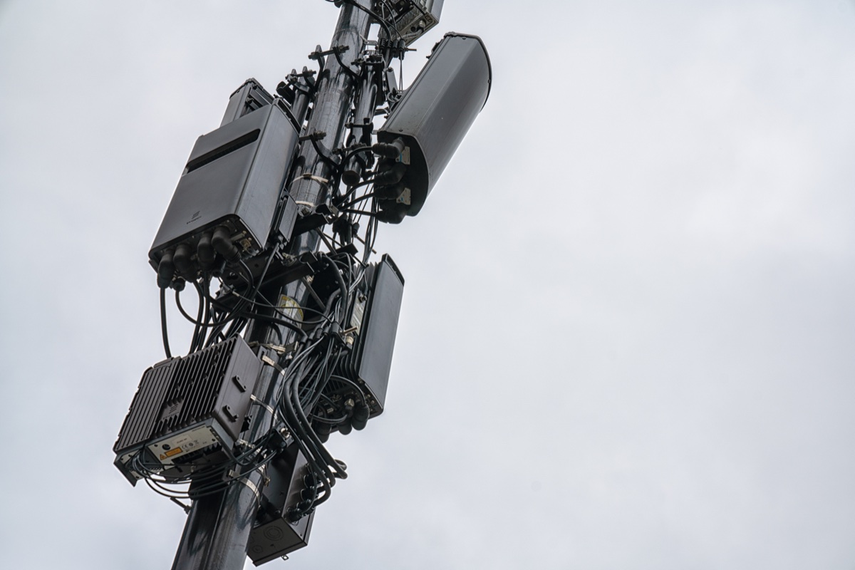 Битката за 5G в България: А1, Vivacom и Yettel Пуснаха Нови Неограничени Планове – Кой Предлага Най-Висока Реална Скорост и Роуминг?